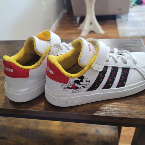 ADIDAS MINNIE MOUSE SNEAKERS SIZE 12 - Picture 3 of 12